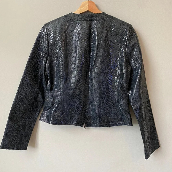 NWOT Jones New York Women's Size Small 100% Leather Glossy Full Zip Black Jacket - Picture 10 of 16